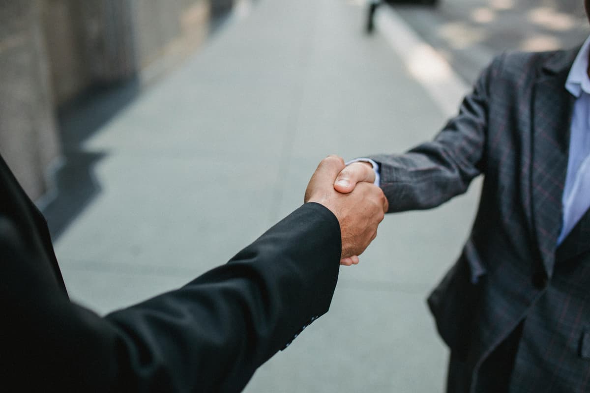 Business cooperation among local entrepreneurs